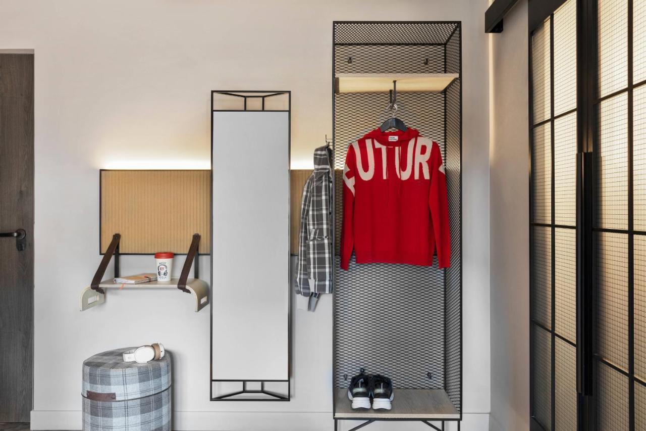 Moxy Lille City Exteriör bild